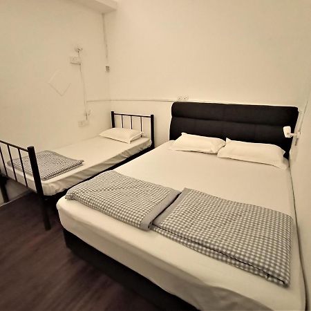 Sydney Backpackers Jonker Street Melaka Hostel Екстериор снимка