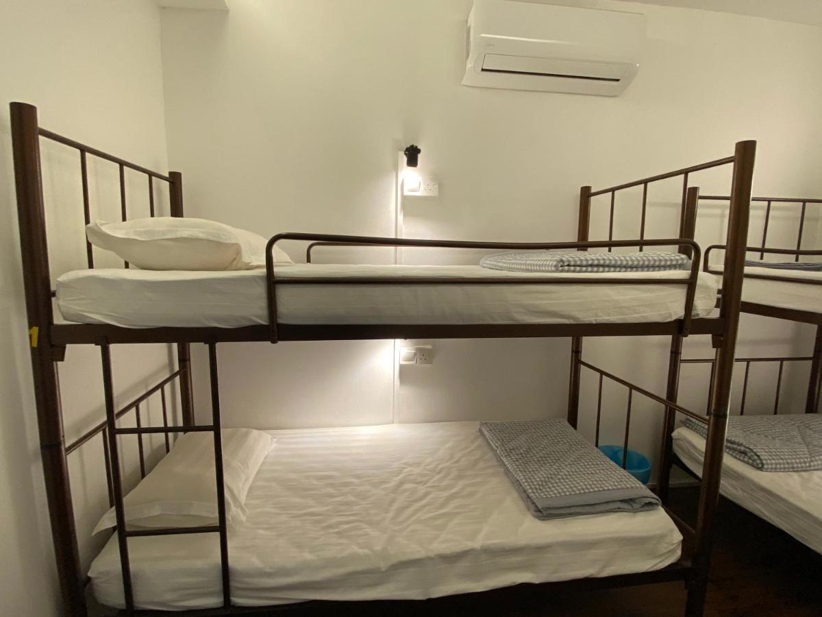 Sydney Backpackers Jonker Street Melaka Hostel Стая снимка